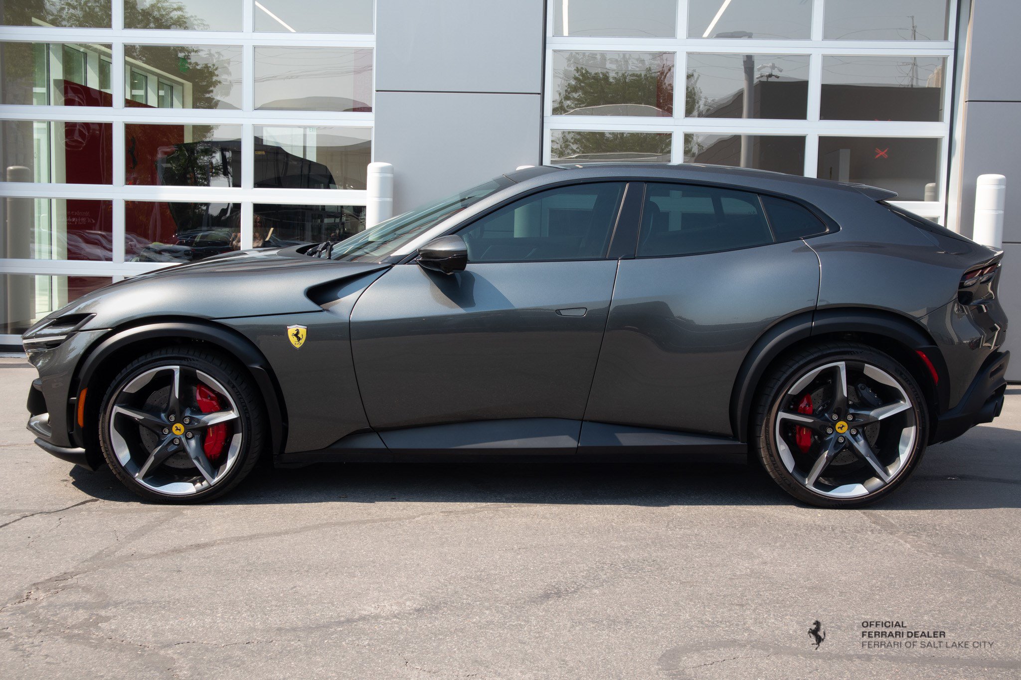 Used 2023 Ferrari Purosangue AWD/4WD image 2