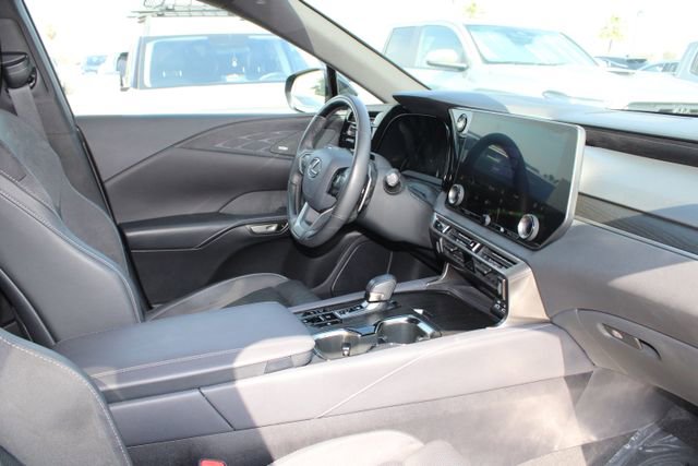 Certified 2024 Lexus RX 350 w/ Convenience Package image 5