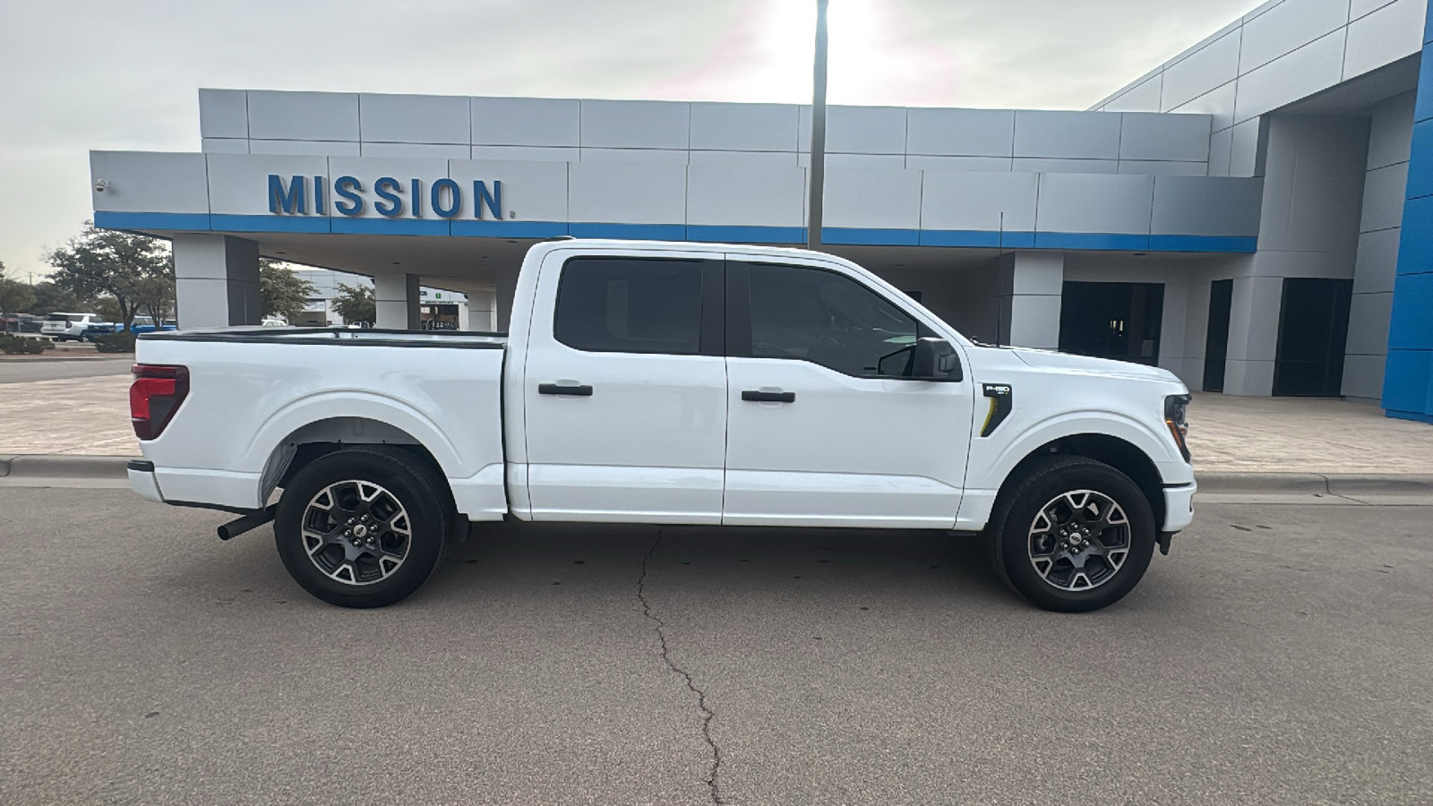 Used 2024 Ford F150 STX image 2