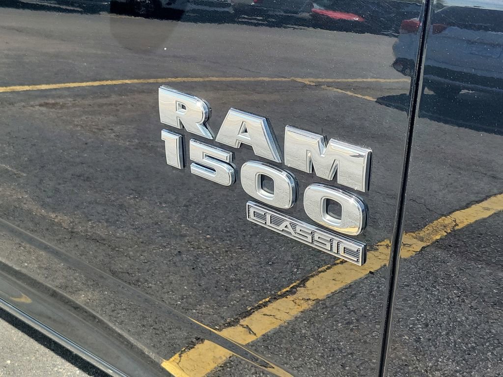 Used 2024 RAM 1500 Classic SLT AWD/4WD image 8