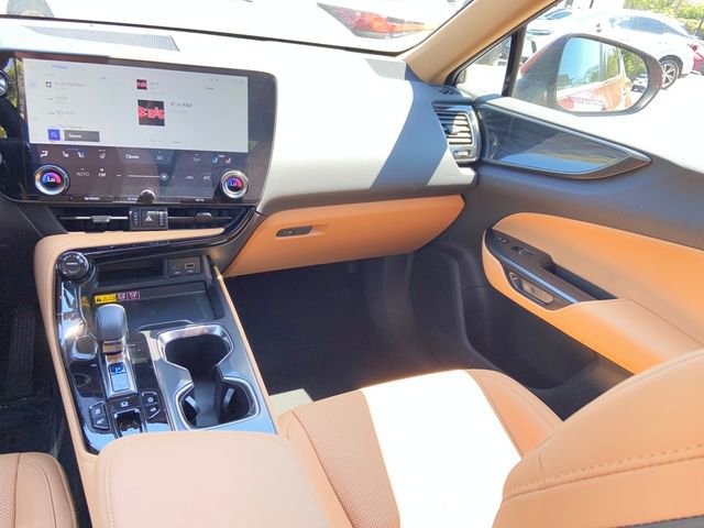 Used 2025 Lexus NX 350 AWD w/ Accessory Package (2T) image 16