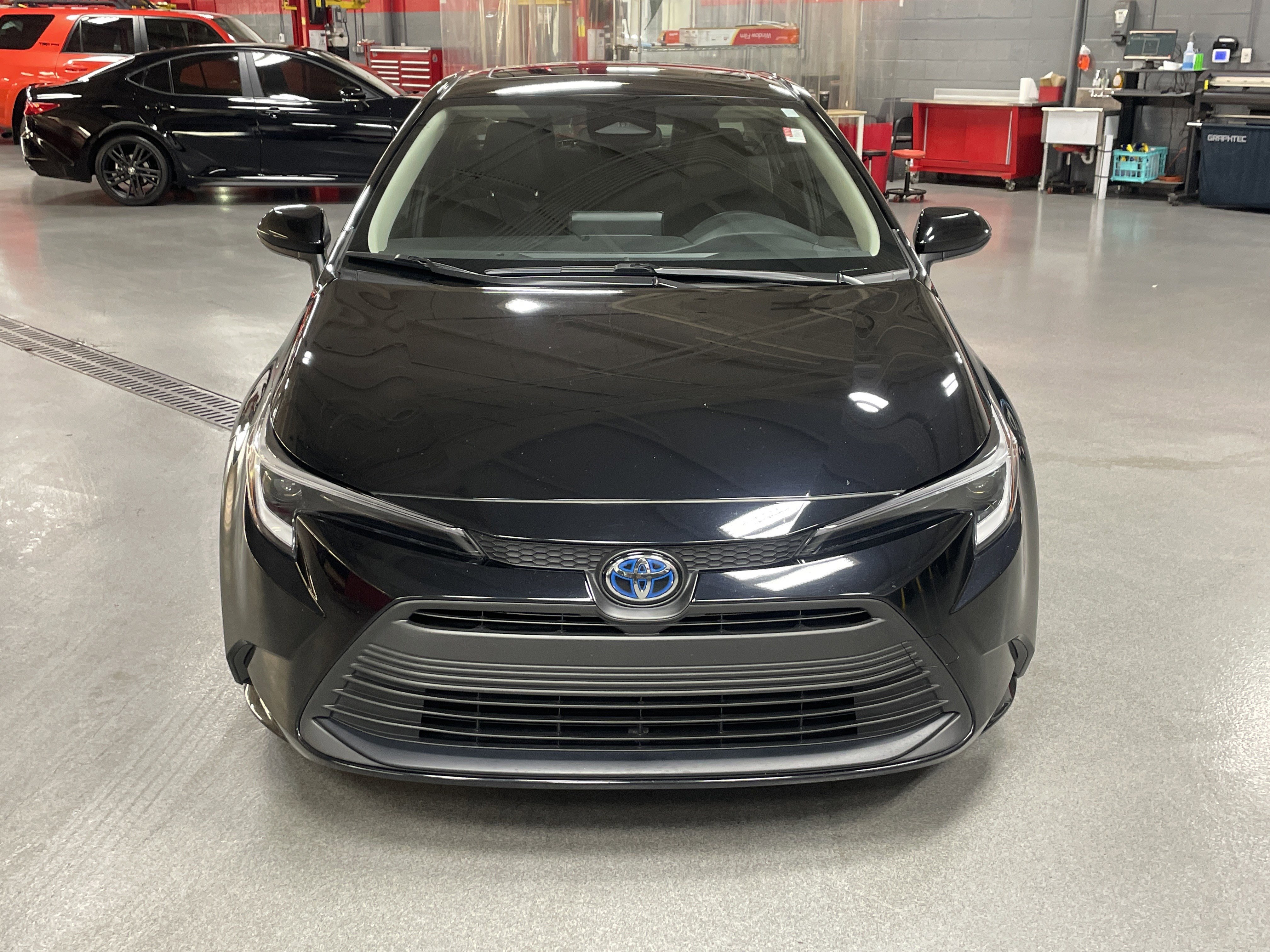 Used 2023 Toyota Corolla LE w/ LE Premium Package image 3