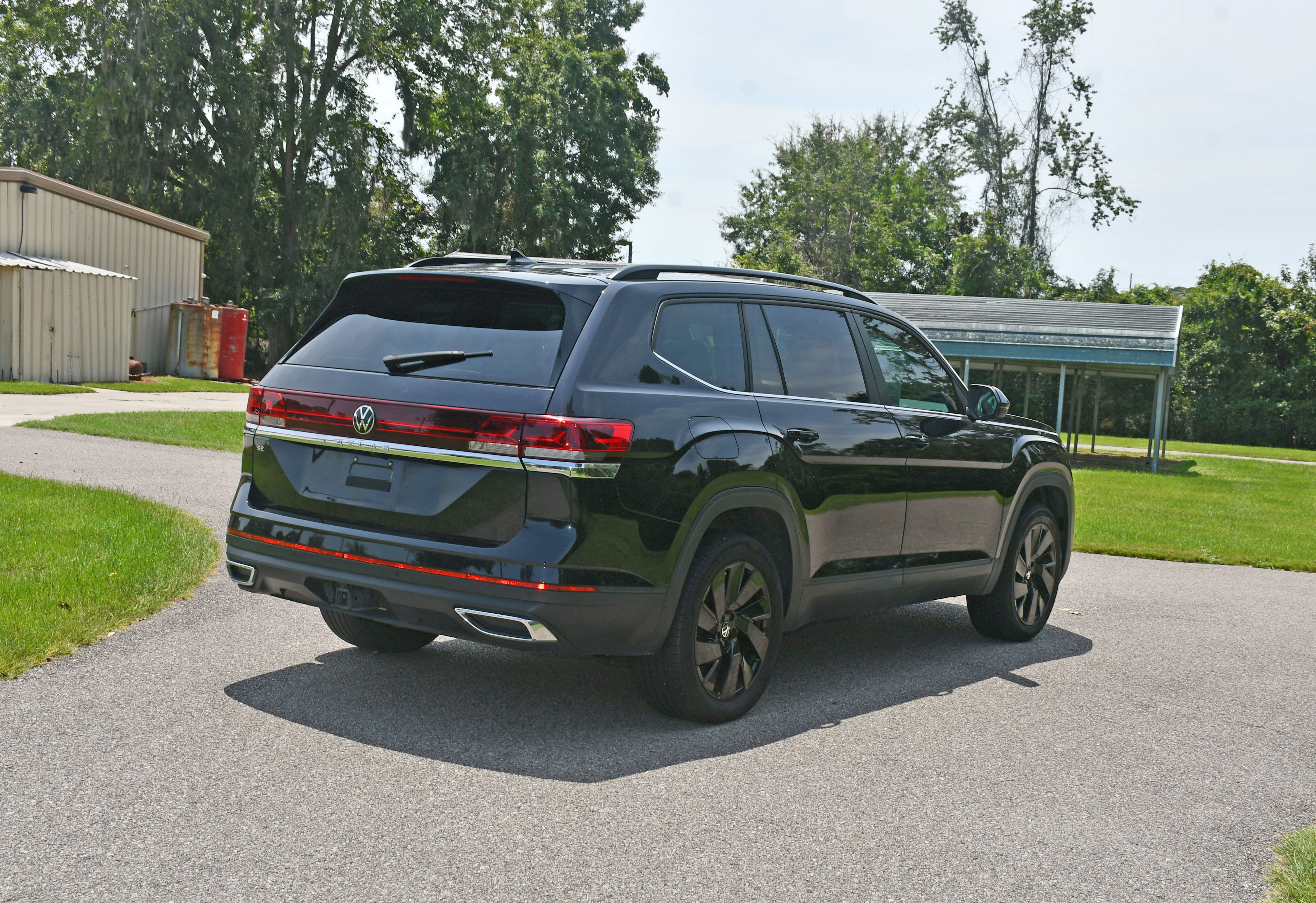 Used 2024 Volkswagen Atlas SE FWD image 4