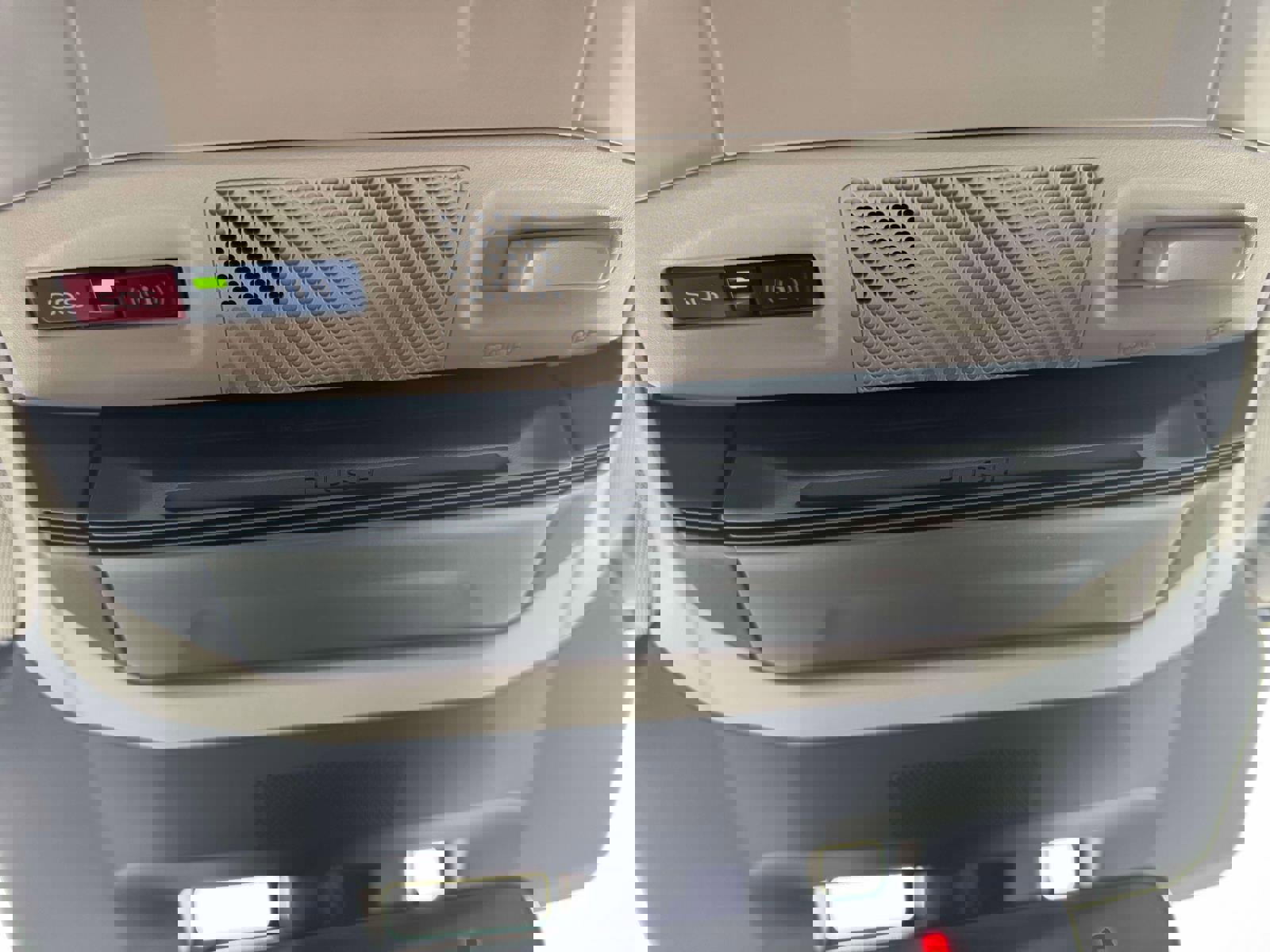 Certified 2025 Subaru Ascent Premium image 24