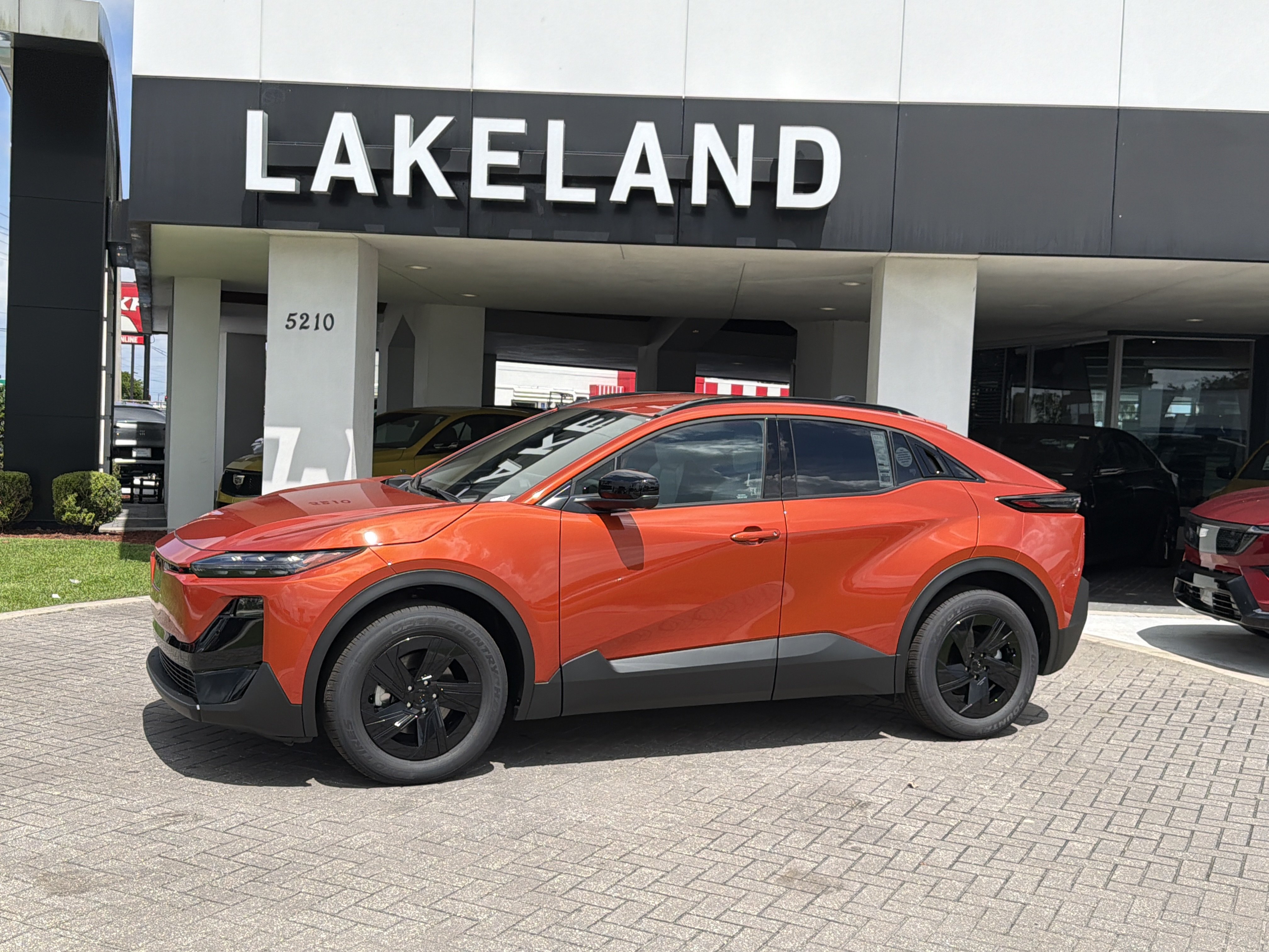 New 2026 Subaru Uncharted AWD image 2