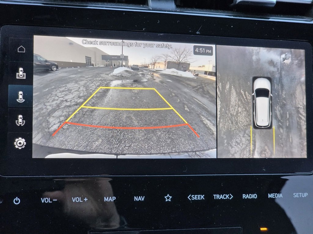 Used 2023 Hyundai Tucson Limited w/ Winter Package image 32