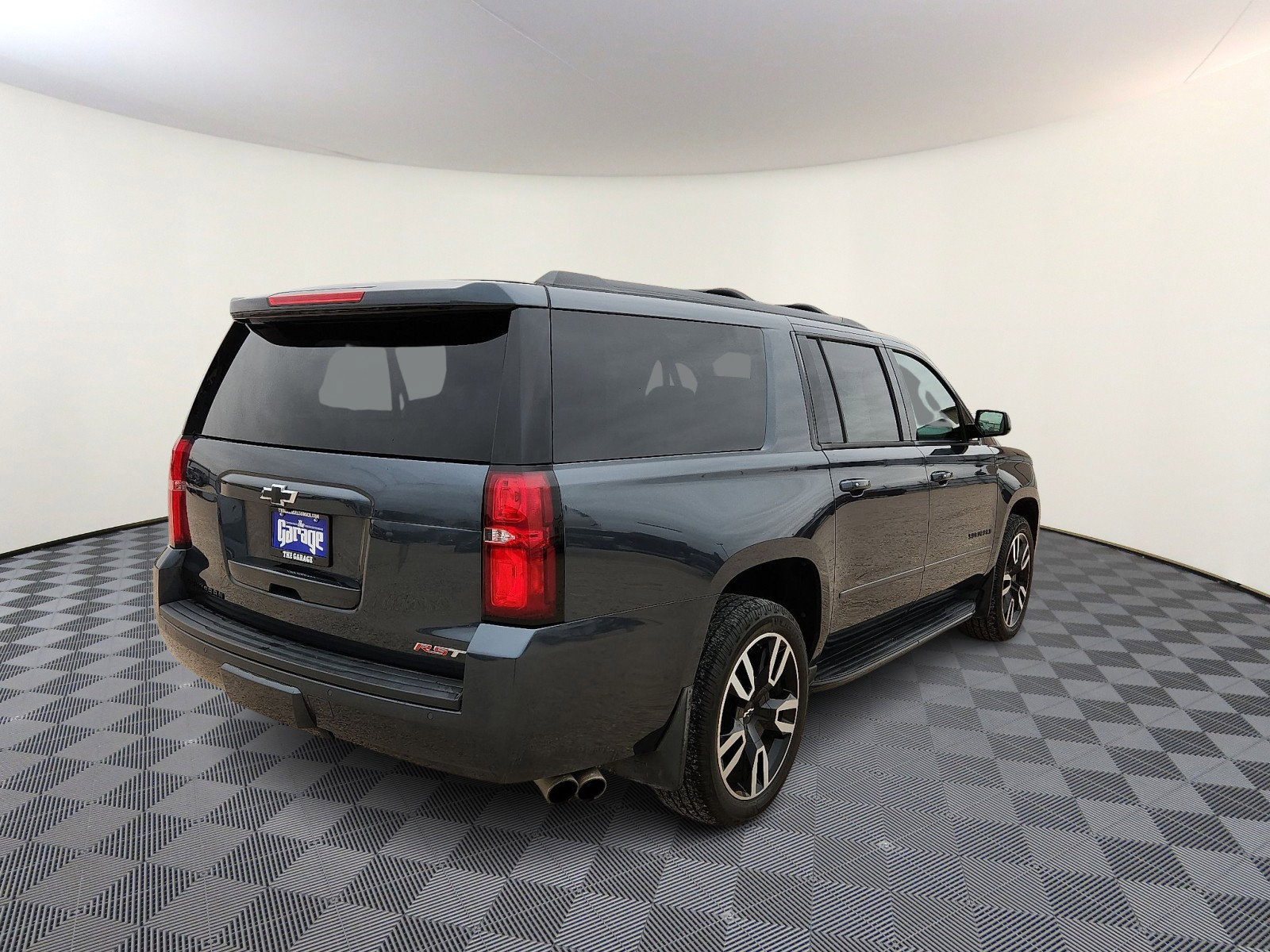 Used 2020 Chevrolet Suburban Premier AWD/4WD image 4