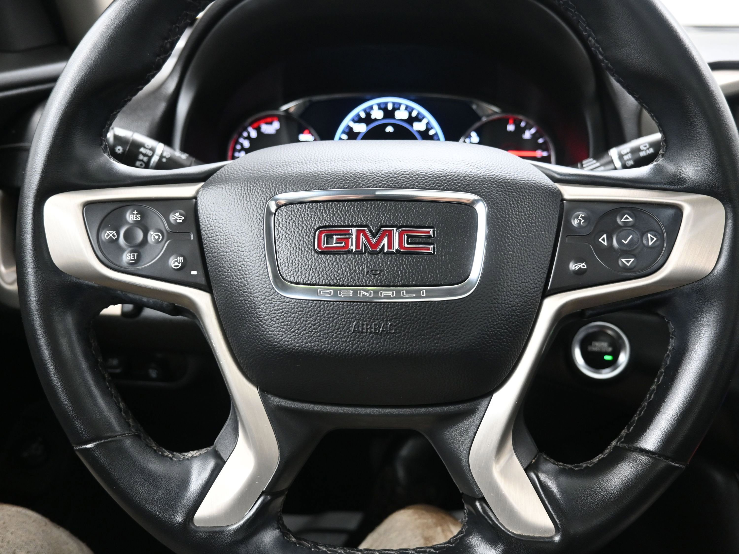 Used 2023 GMC Terrain Denali w/ Black Diamond Edition image 23