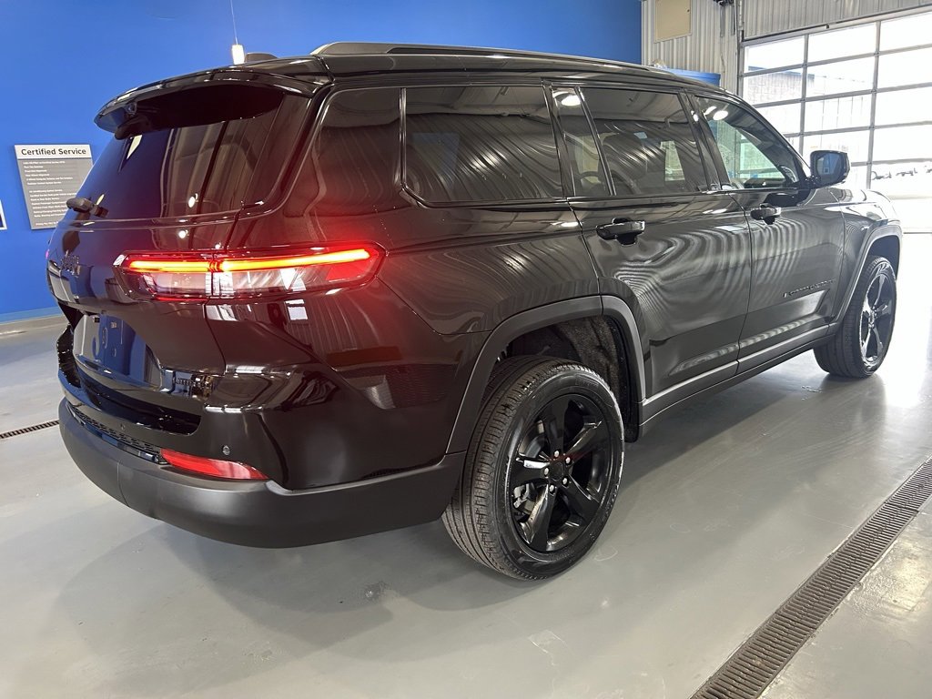 New 2025 Jeep Grand Cherokee L Limited w/ Luxury Tech Group II image 5