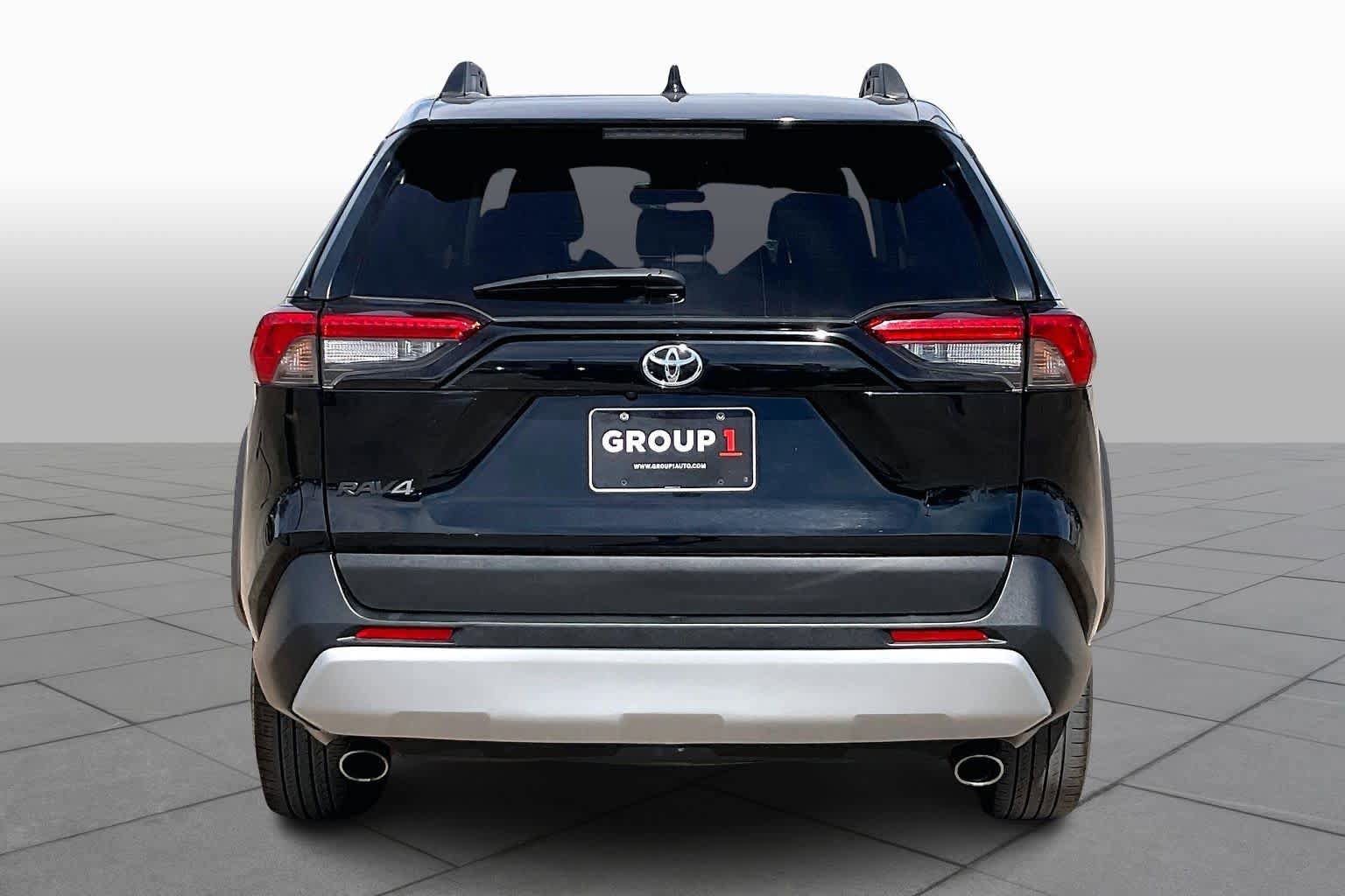Used 2024 Toyota RAV4 Adventure image 5