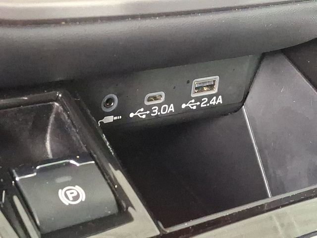 Used 2025 Subaru Legacy Premium image 27