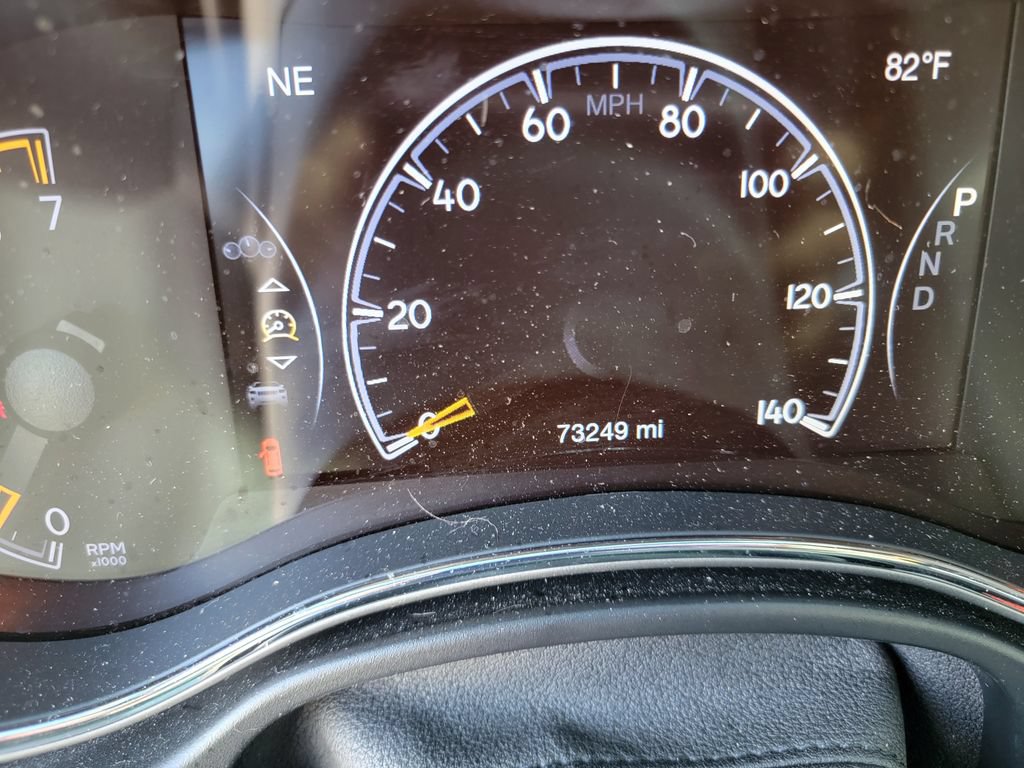 Used 2019 Jeep Grand Cherokee Laredo w/ Laredo X Package RWD image 19