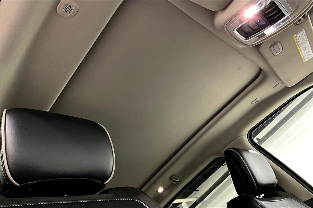 Used 2022 RAM 1500 Laramie AWD/4WD image 19