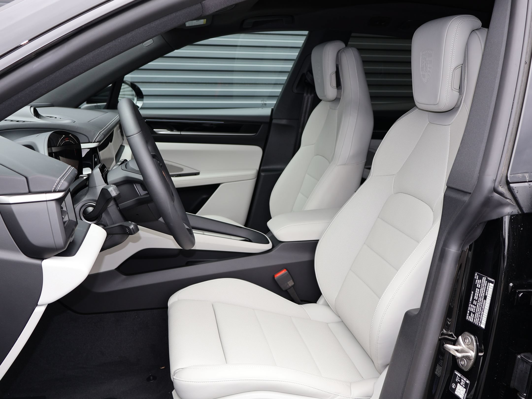 New 2026 Porsche Macan 4 Electric AWD/4WD image 5