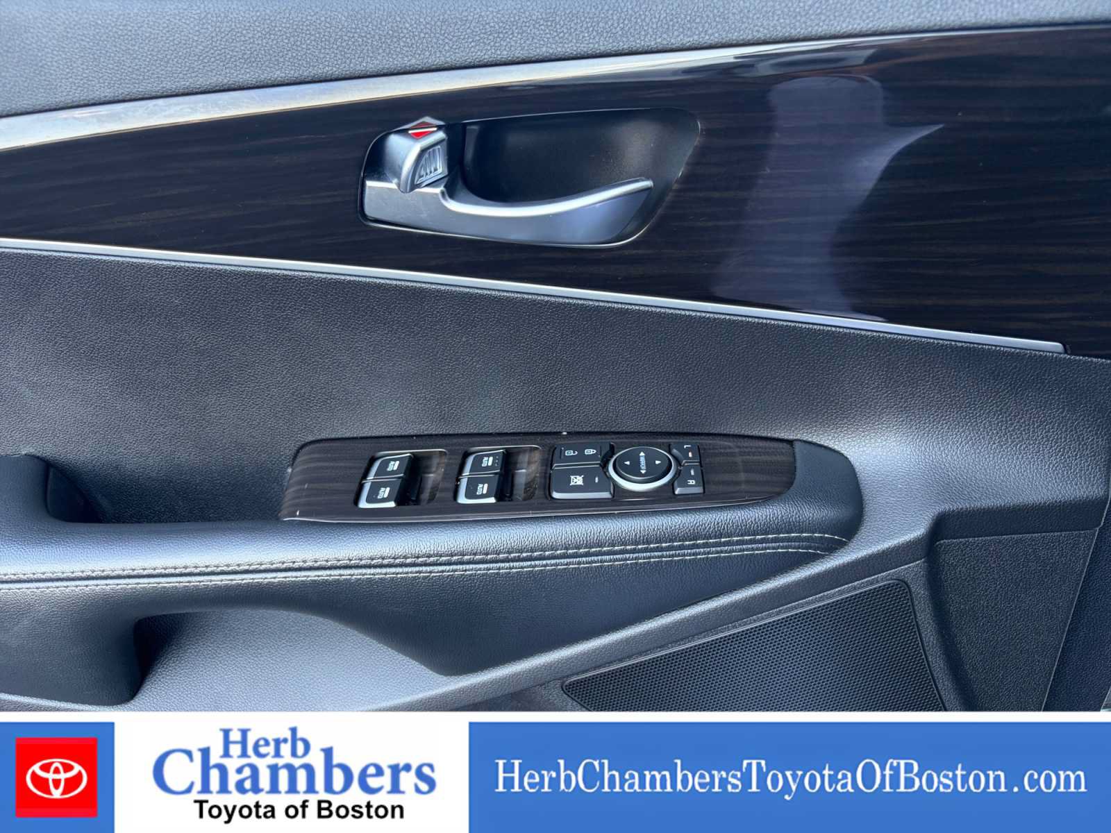 Used 2020 Kia Sorento LX w/ LX I4 Convenience Package AWD/4WD image 16