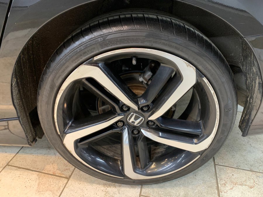 Used 2020 Honda Accord Sport image 11