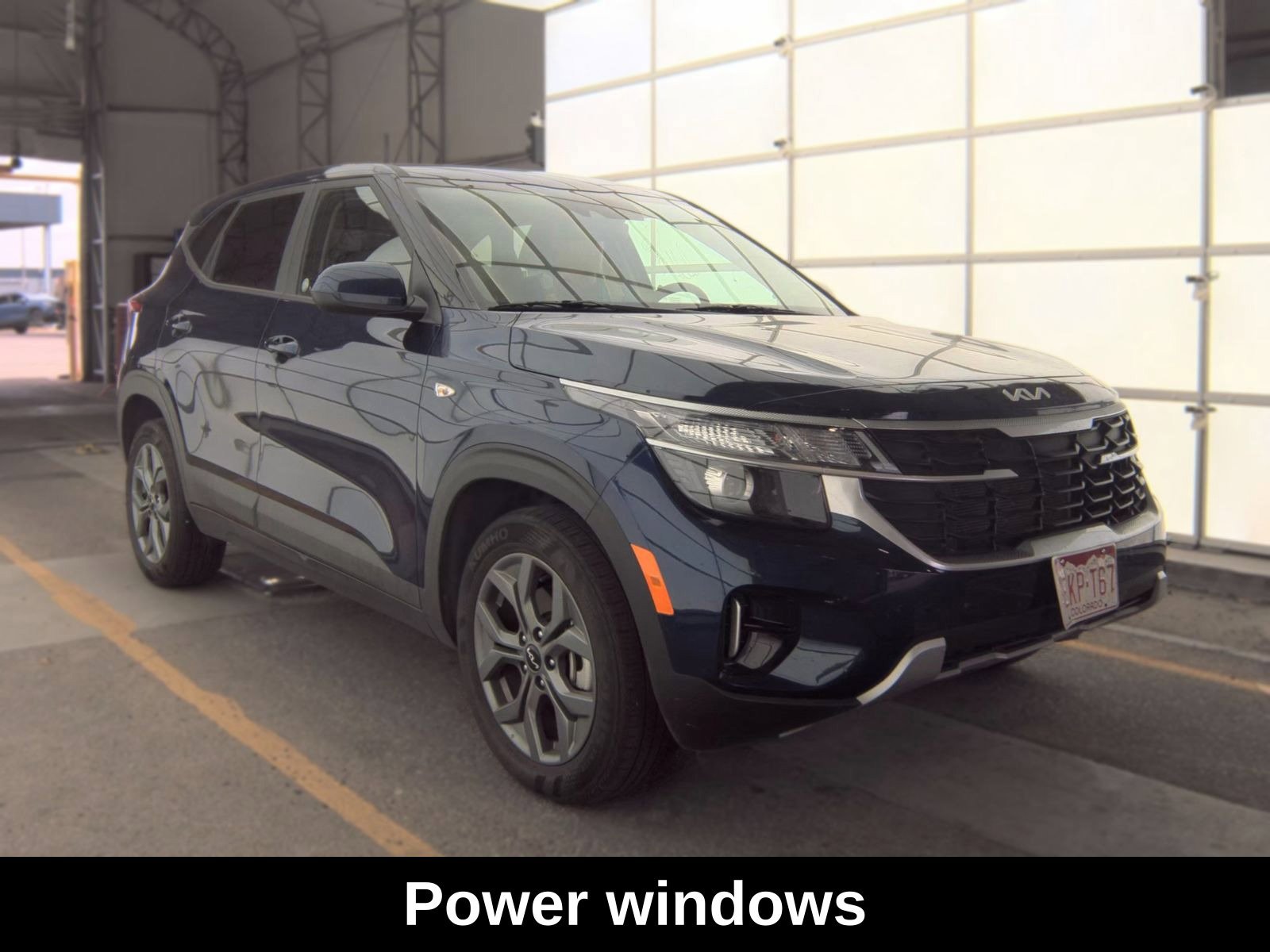 Used 2026 Kia Seltos LX AWD/4WD image 3