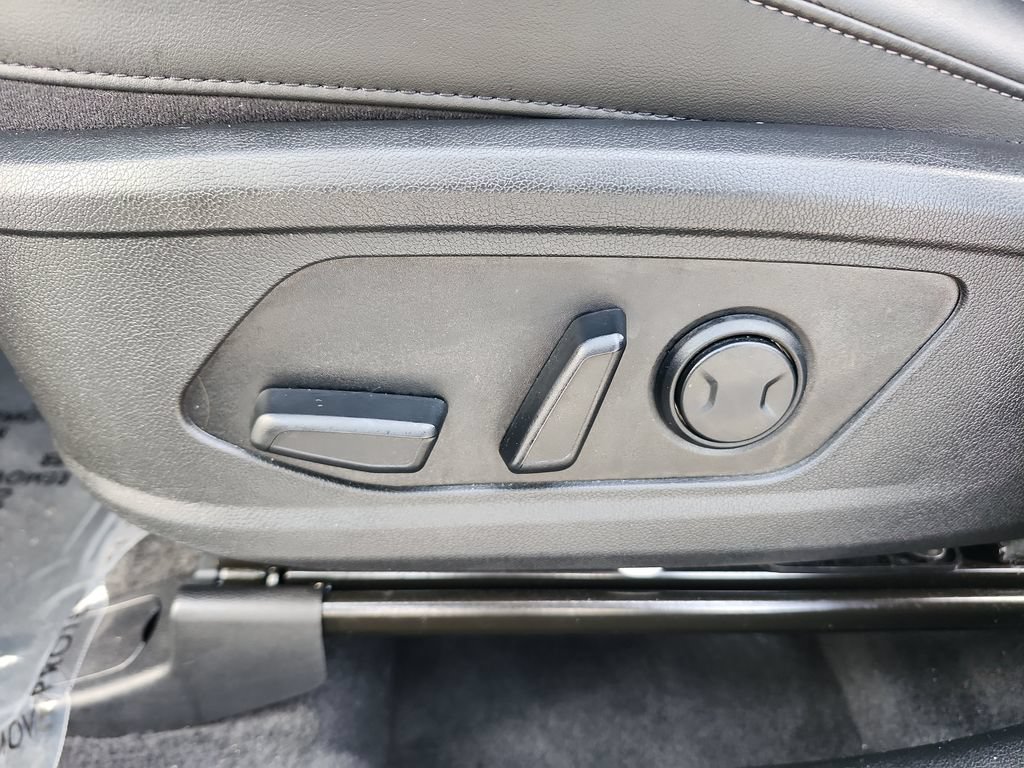 Used 2022 Kia Sorento S FWD image 26