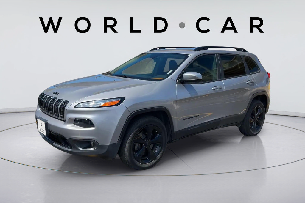 Used 2018 Jeep Cherokee Latitude w/ Altitude Package AWD/4WD image 7