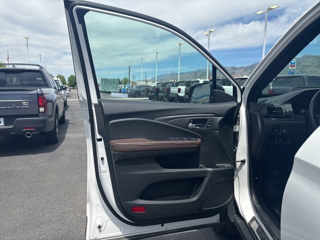 Used 2025 Honda Ridgeline RTL image 9