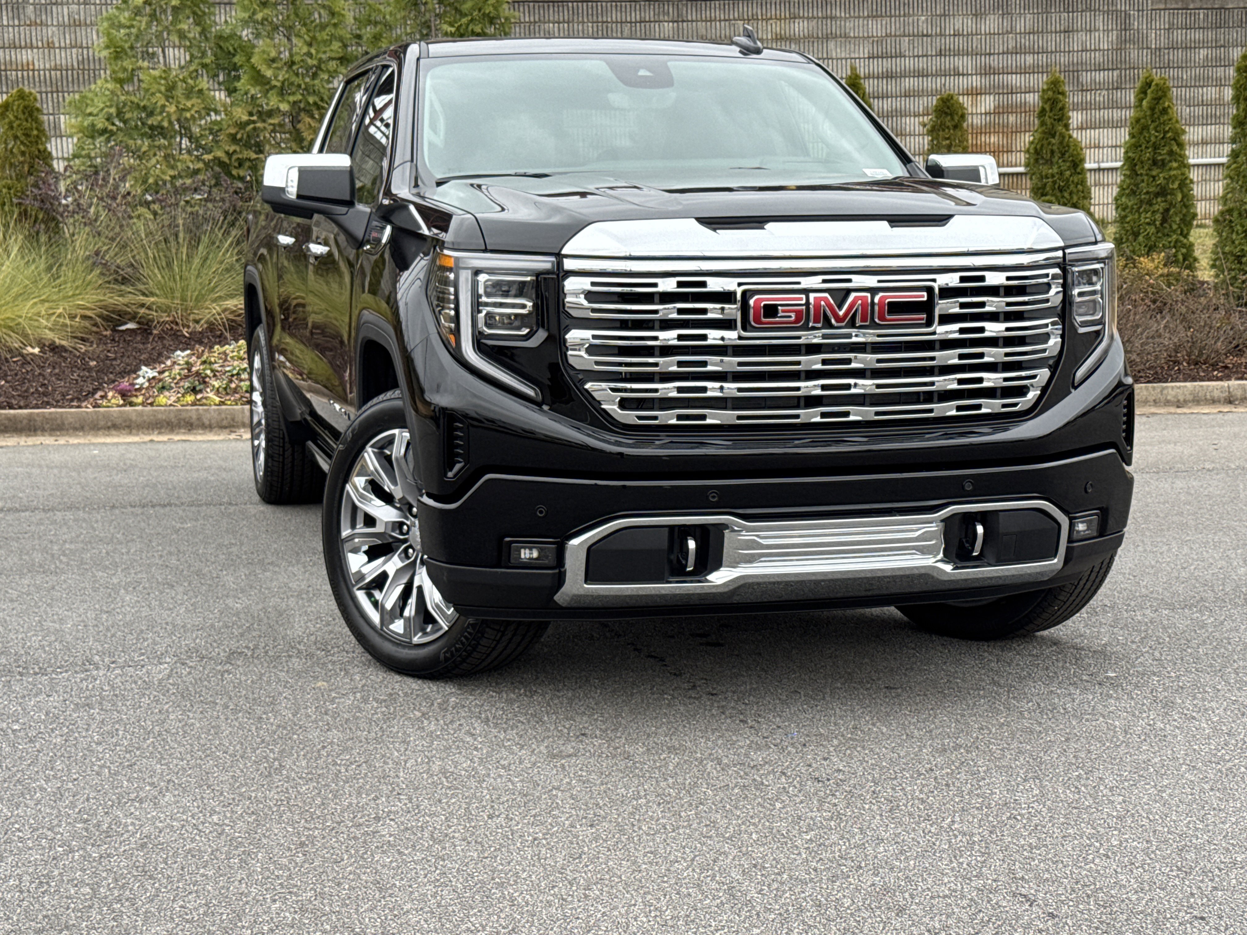 New 2026 GMC Sierra 1500 Denali video 2