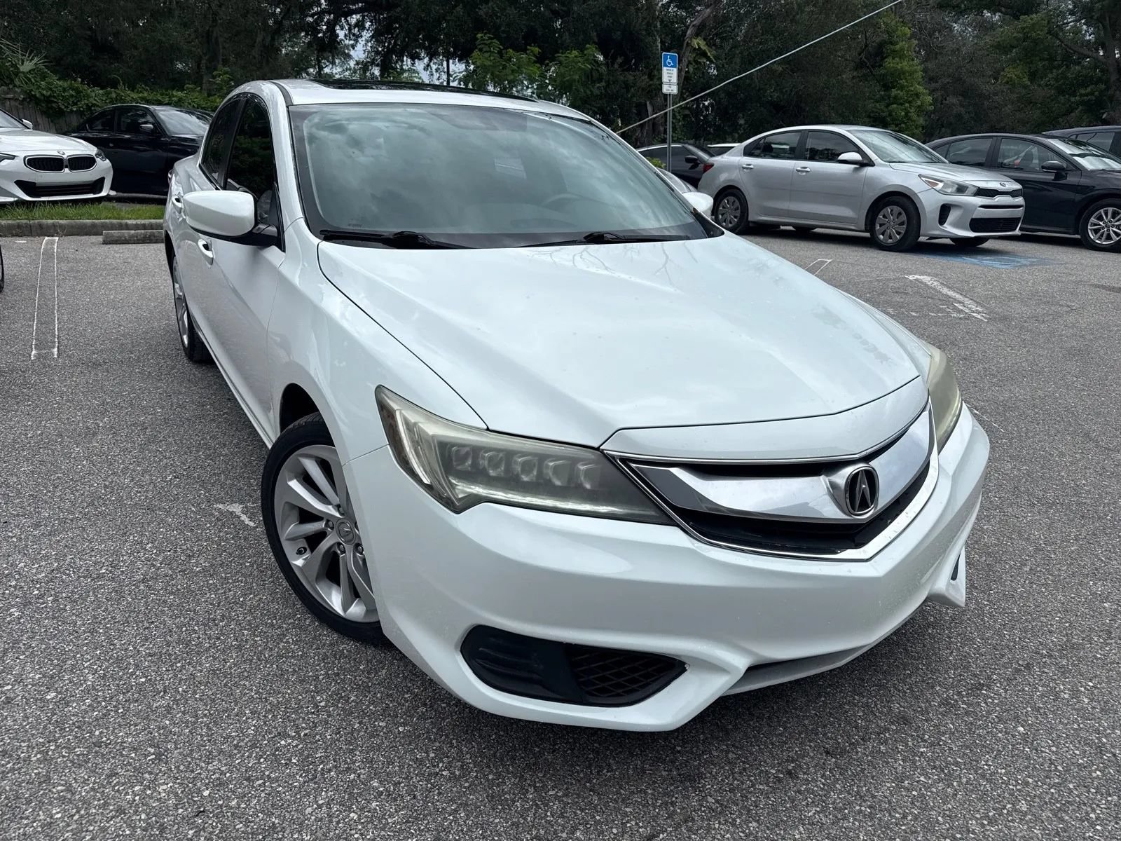 Used 2017 Acura ILX FWD image 4