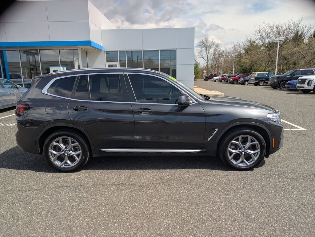 Used 2023 BMW X3 xDrive30i w/ Premium Package image 4