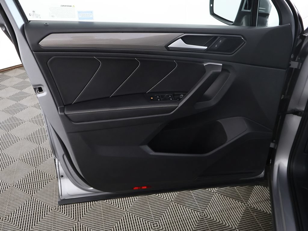 Used 2023 Volkswagen Tiguan SE FWD image 22