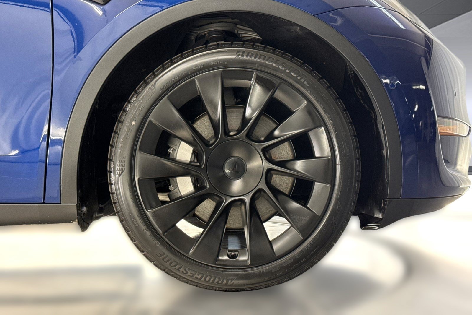 Used 2021 Tesla Model Y Long Range AWD/4WD image 12