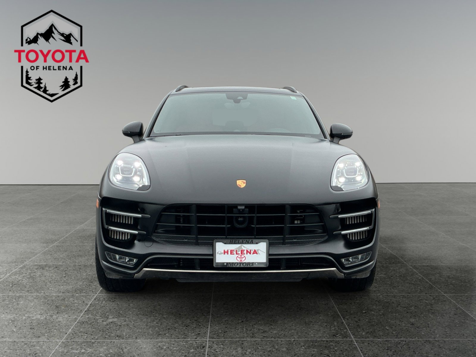 Used 2017 Porsche Macan Turbo AWD/4WD image 8