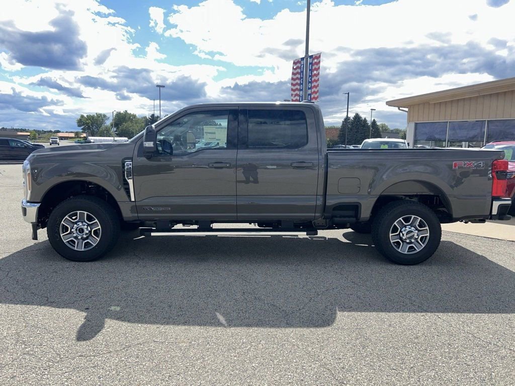 New 2026 Ford F250 Lariat w/ FX4 Off-Road Package image 8
