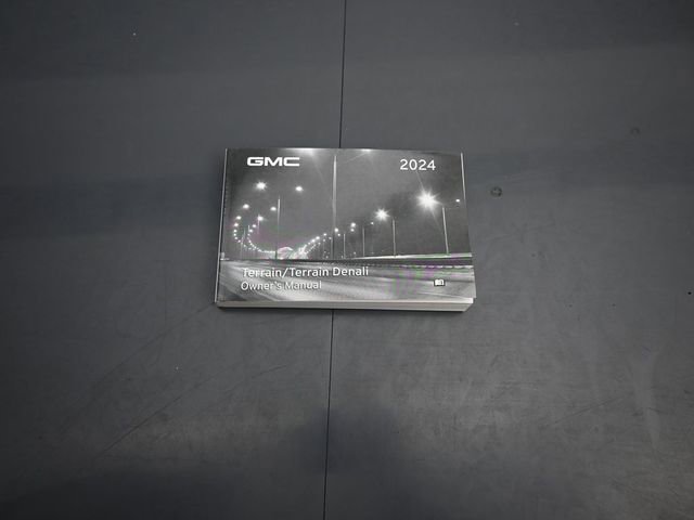 Used 2024 GMC Terrain AT4 image 41