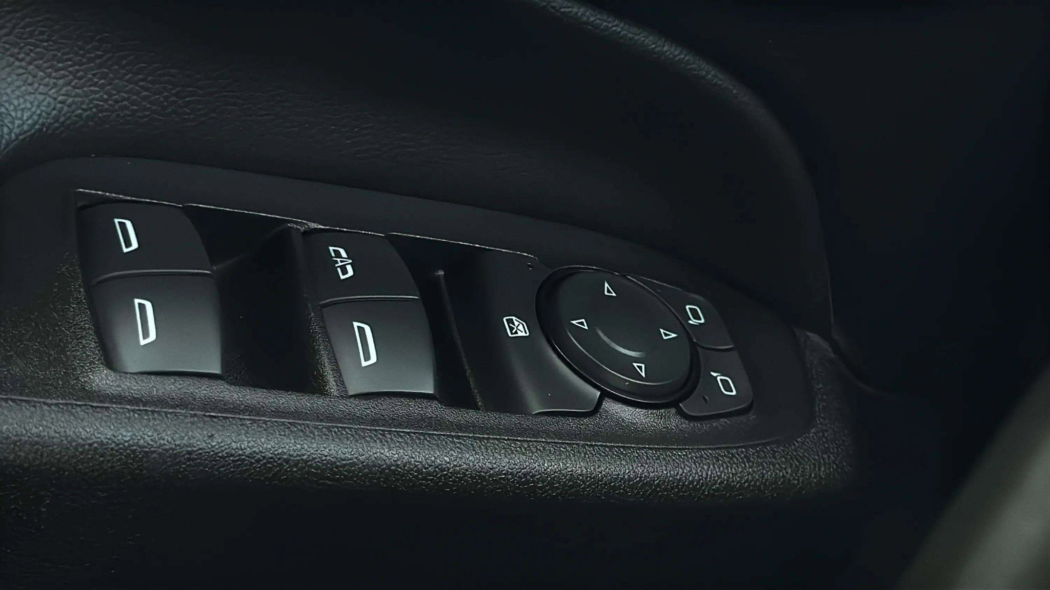 Used 2021 Chevrolet Equinox LT image 42