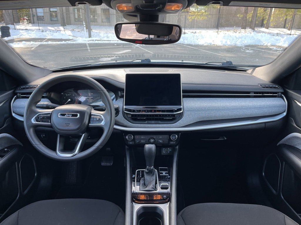 Certified 2024 Jeep Compass Sport image 8