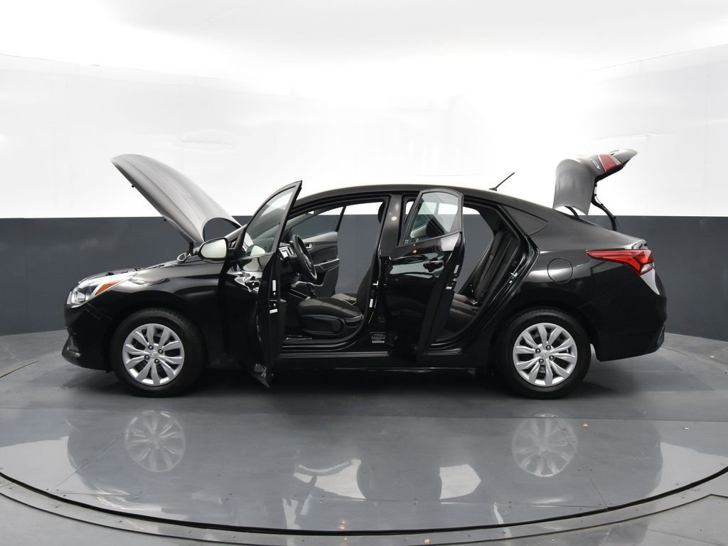 Used 2022 Hyundai Accent SE image 34