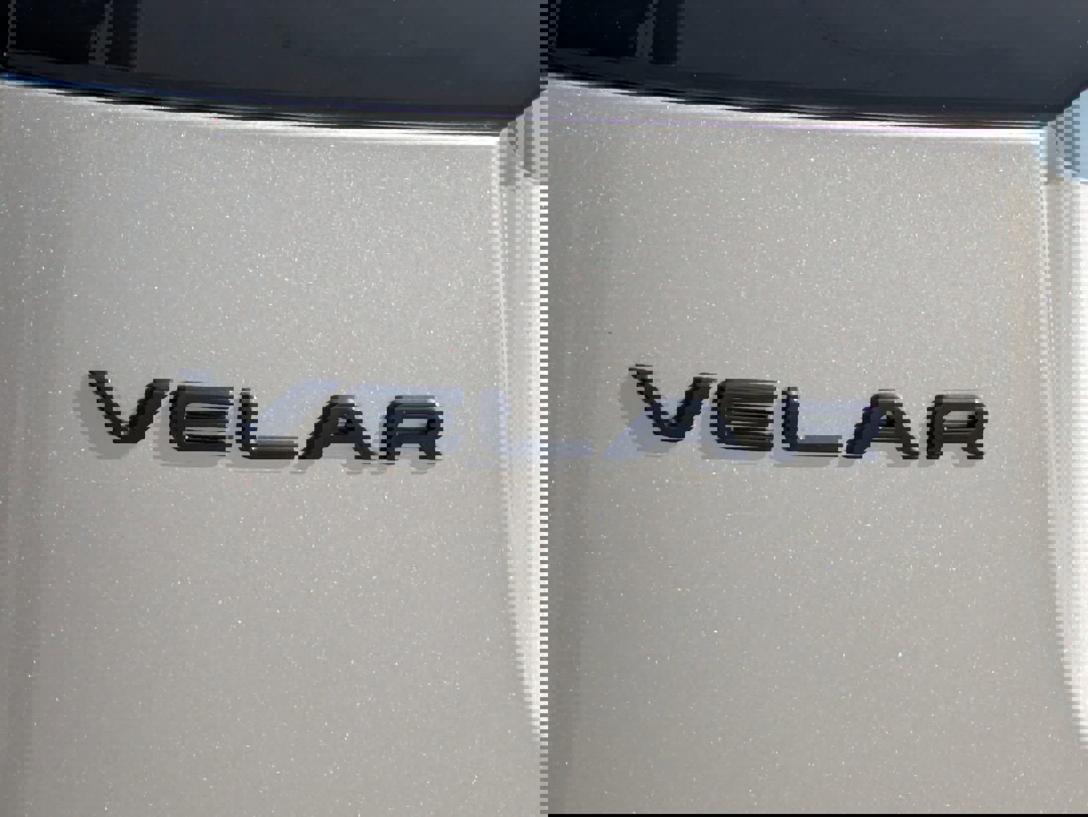 New 2026 Land Rover Range Rover Velar Dynamic SE AWD/4WD image 33