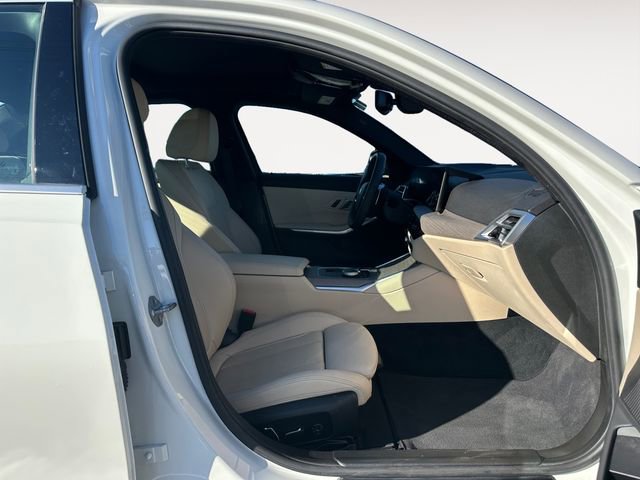 Used 2025 BMW 330i Sedan w/ Premium Package image 15