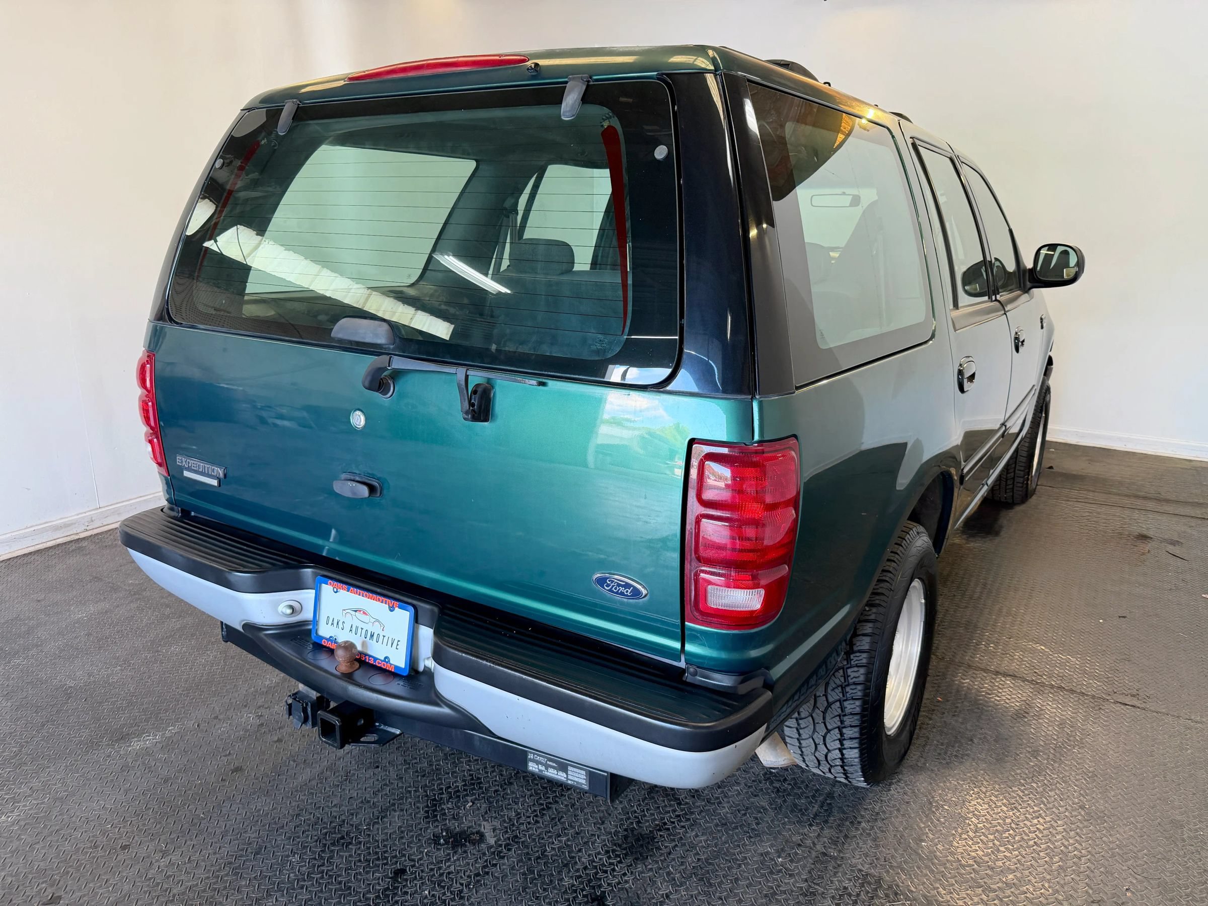 Used 2000 Ford Expedition XLT AWD/4WD image 7
