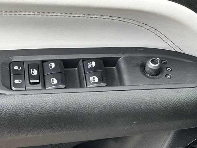 Used 2024 Jeep Compass Limited AWD/4WD image 17