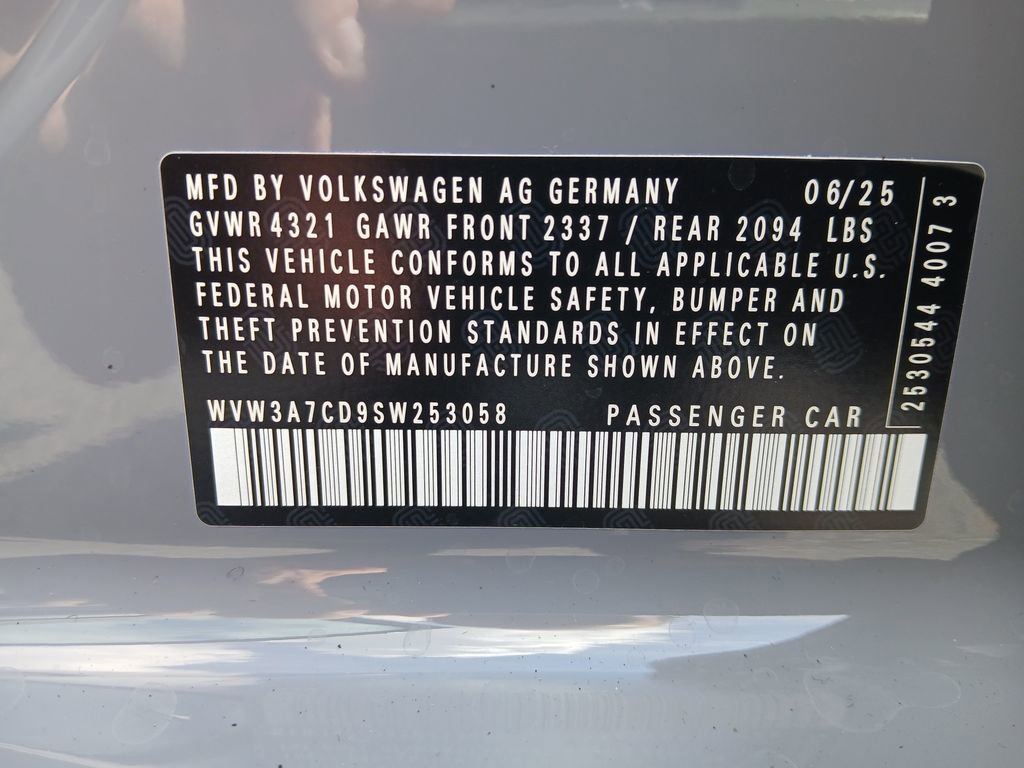 New 2025 Volkswagen GTI SE image 30