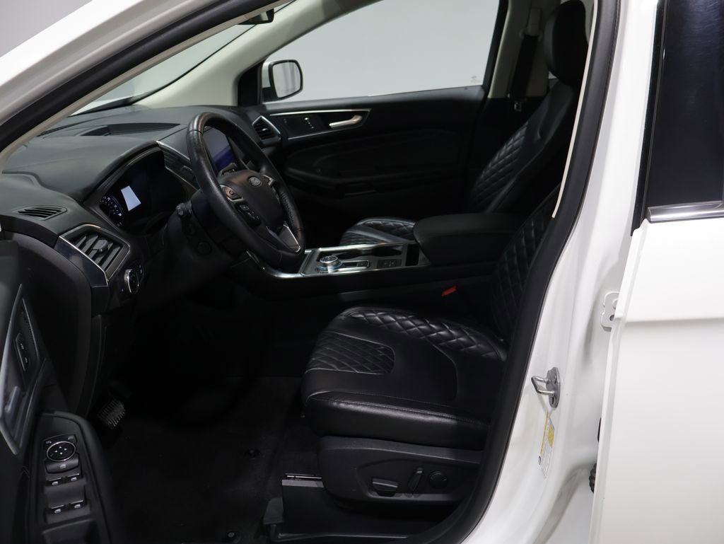 Used 2024 Ford Edge Titanium w/ Equipment Group 301A AWD/4WD image 10
