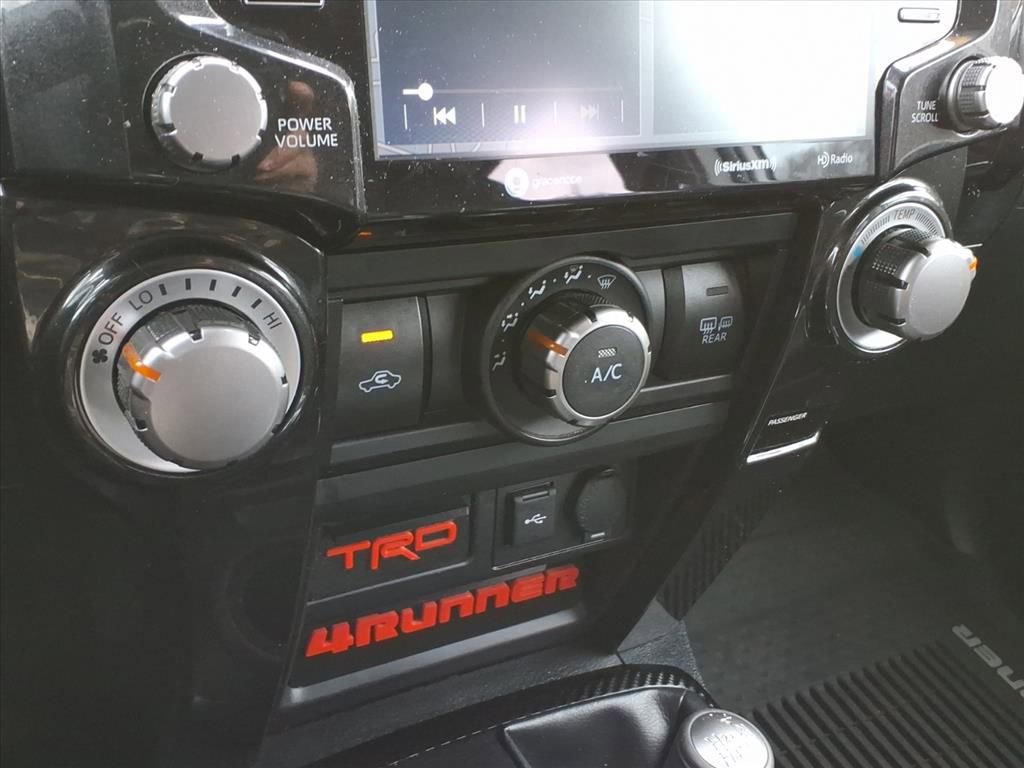 Used 2020 Toyota 4Runner TRD Off-Road Premium image 20