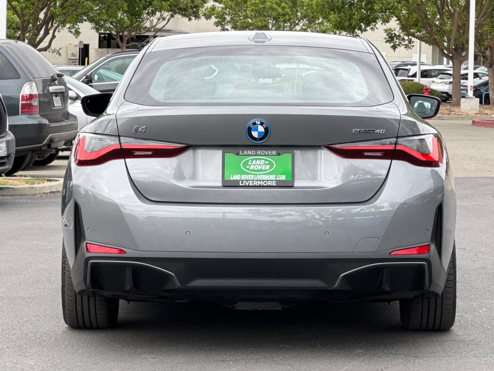 Used 2025 BMW i4 eDrive40 RWD image 5