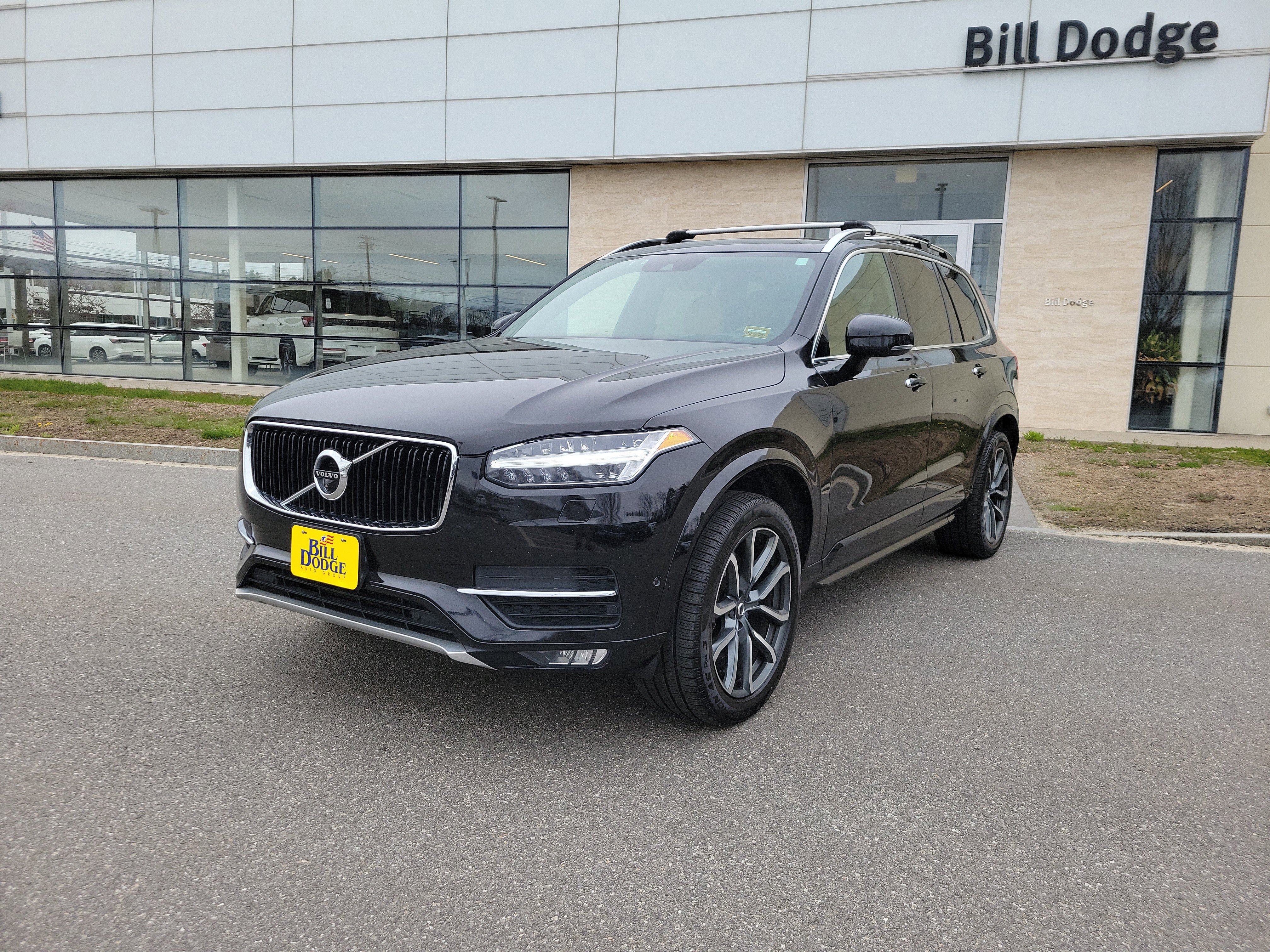 Used 2017 Volvo XC90 T6 Momentum w/ Vision Package AWD/4WD image 1