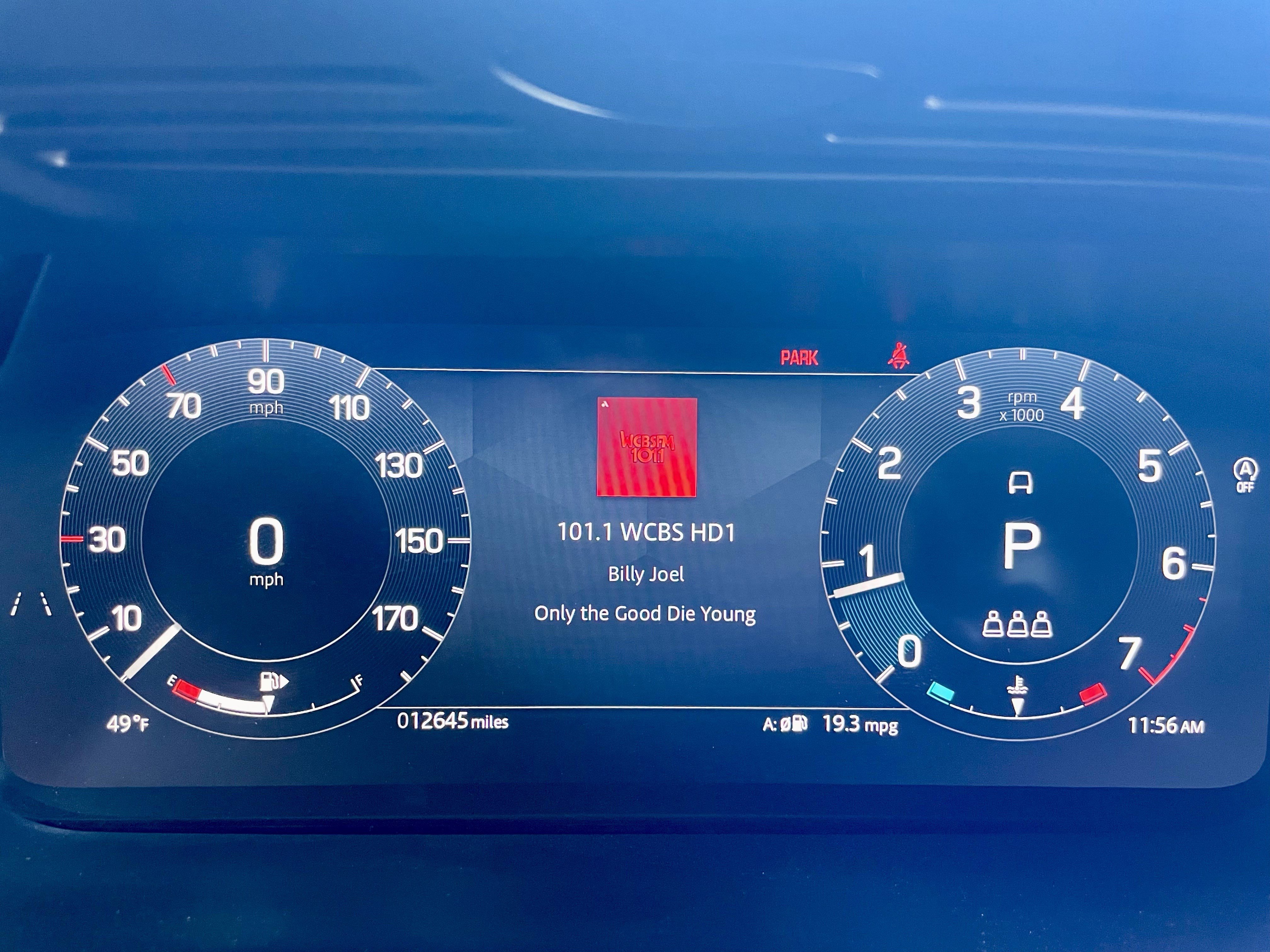 Certified 2024 Land Rover Discovery Sport Dynamic SE image 24