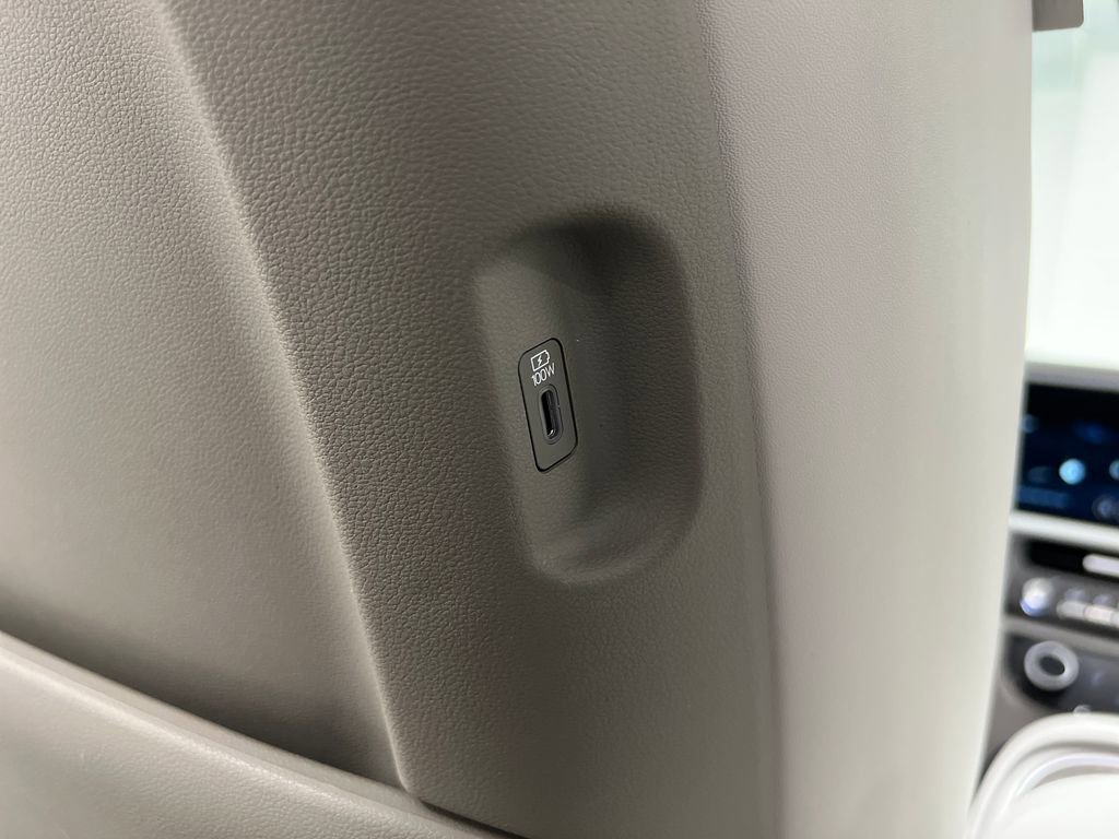 Used 2026 Hyundai Palisade SEL FWD image 25