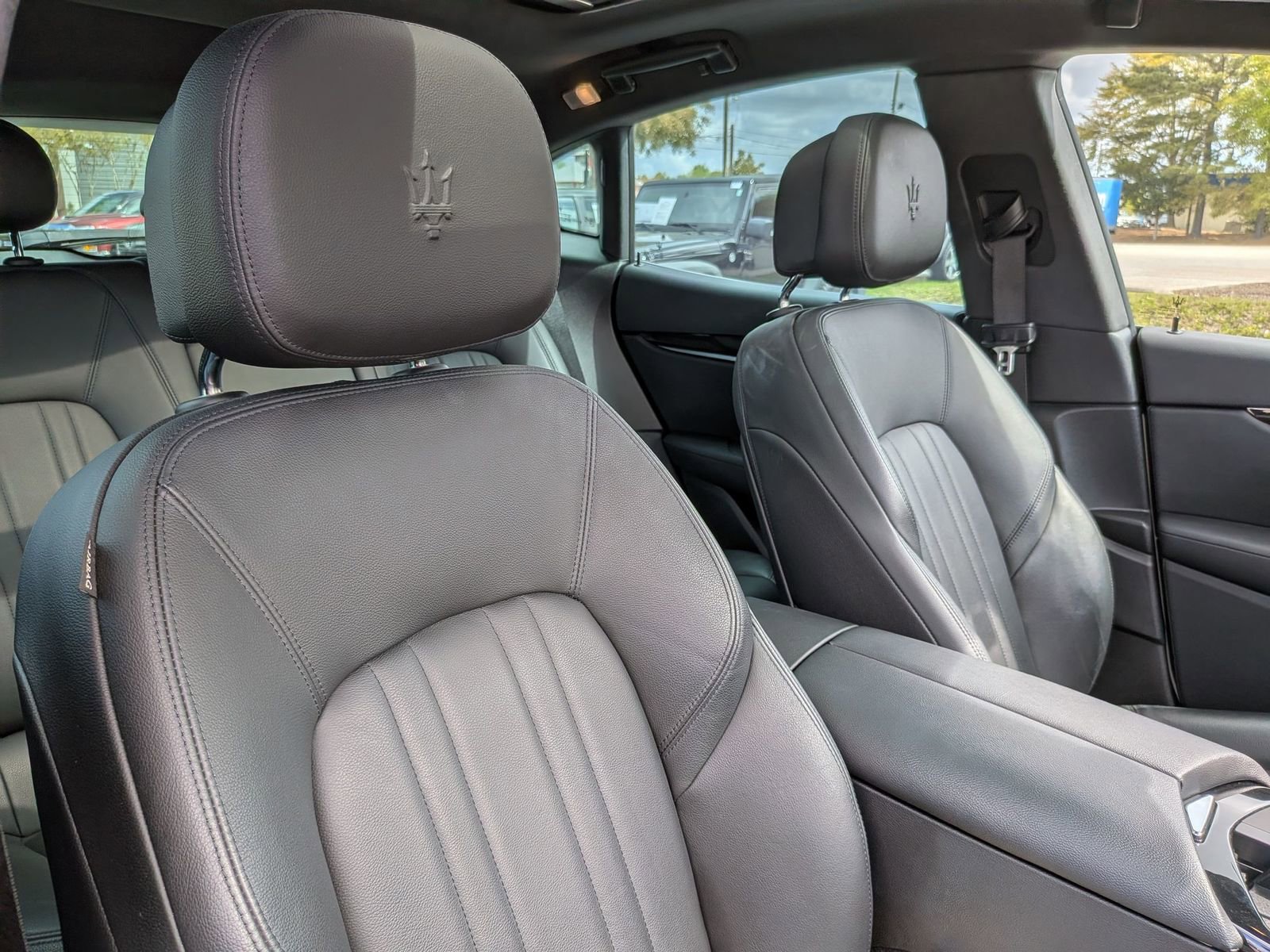 Used 2022 Maserati Levante GT image 37