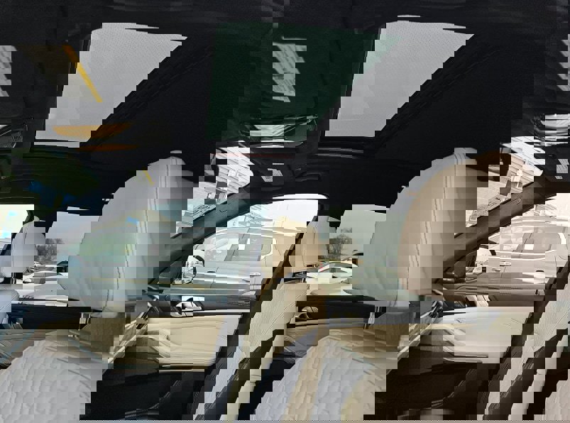 Used 2019 BMW X7 xDrive50i w/ Premium Package image 12