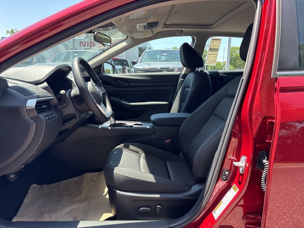 New 2026 Nissan Altima 2.5 SV w/ SV Special Edition Package FWD image 13