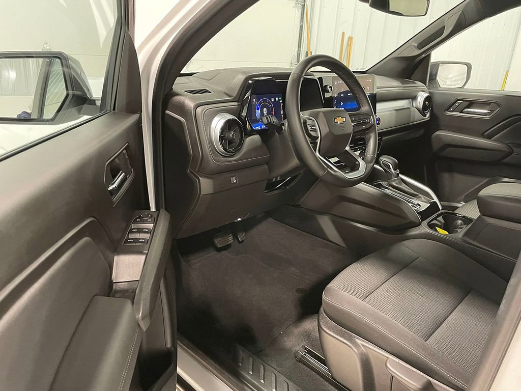 Used 2023 Chevrolet Colorado LT w/ LT Convenience Package image 18